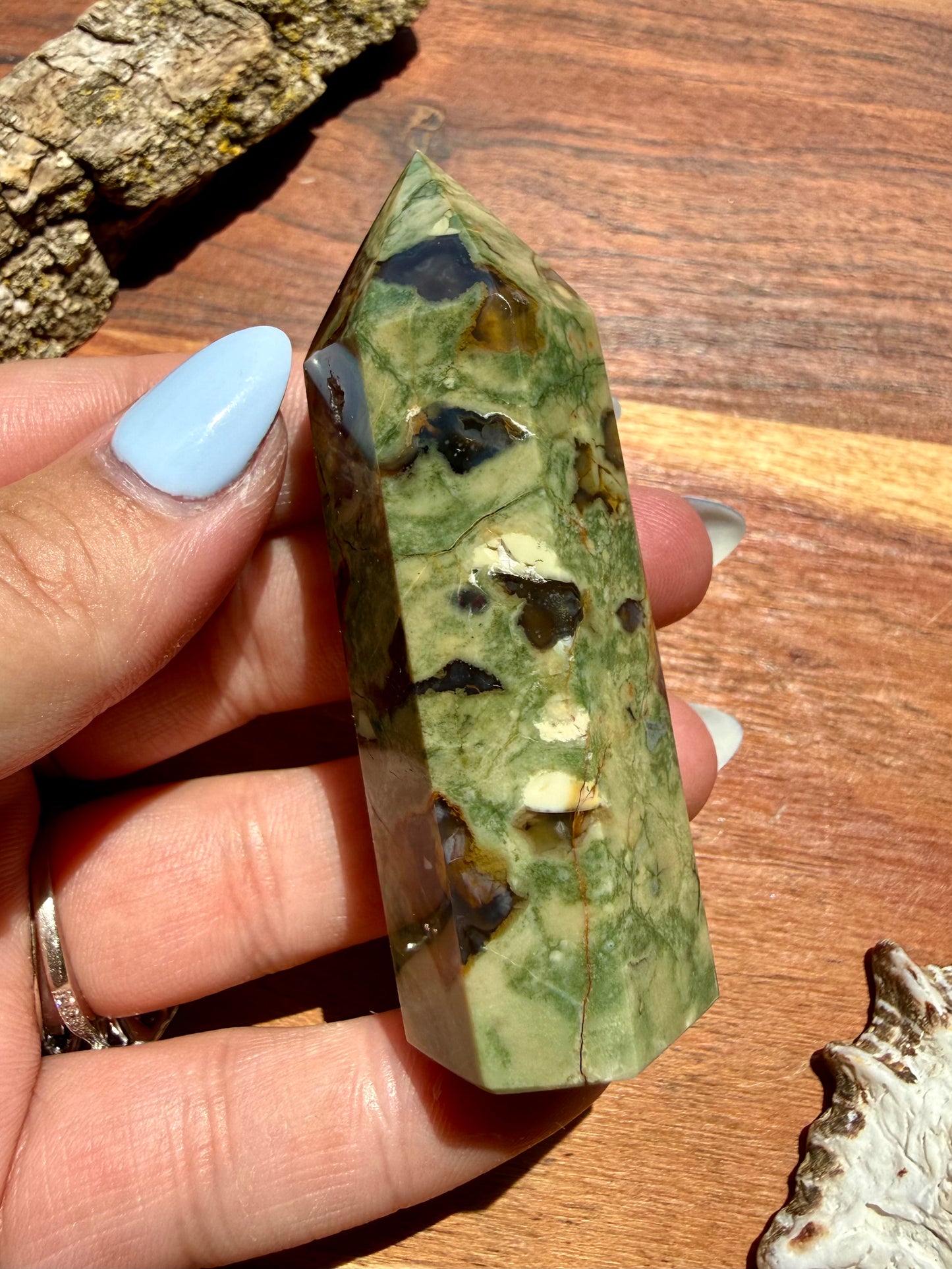 RAINFOREST JASPER TOWER