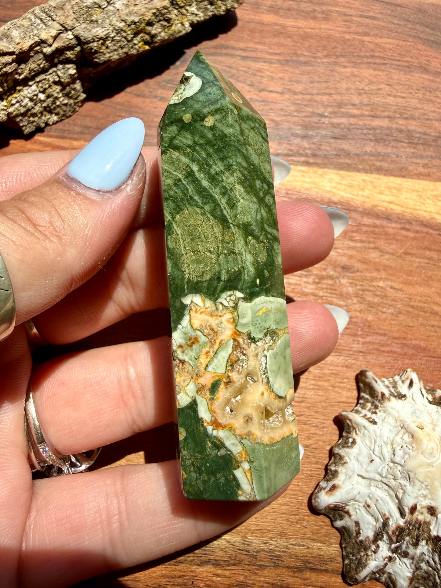 RAINFOREST JASPER TOWER