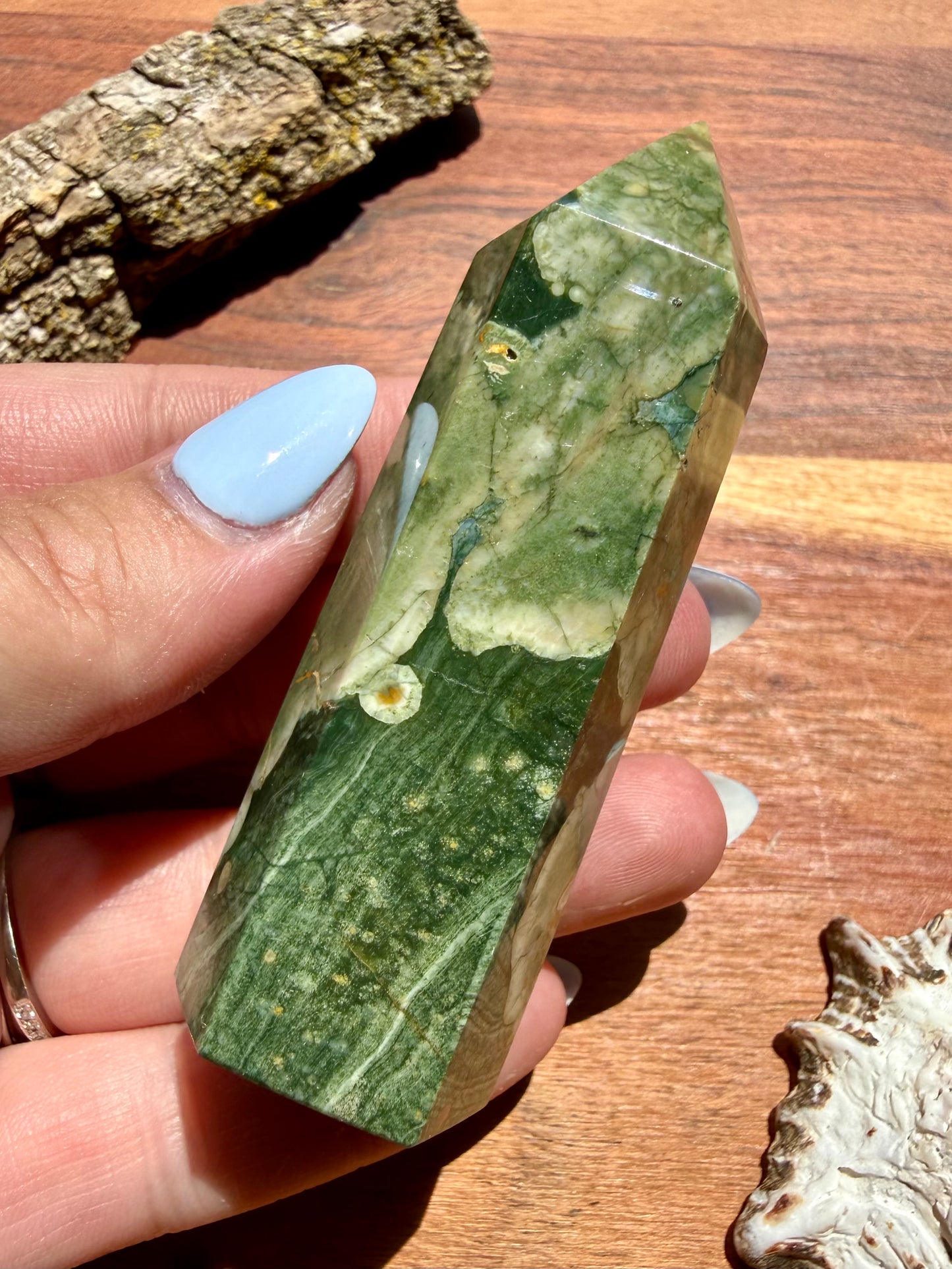 RAINFOREST JASPER TOWER
