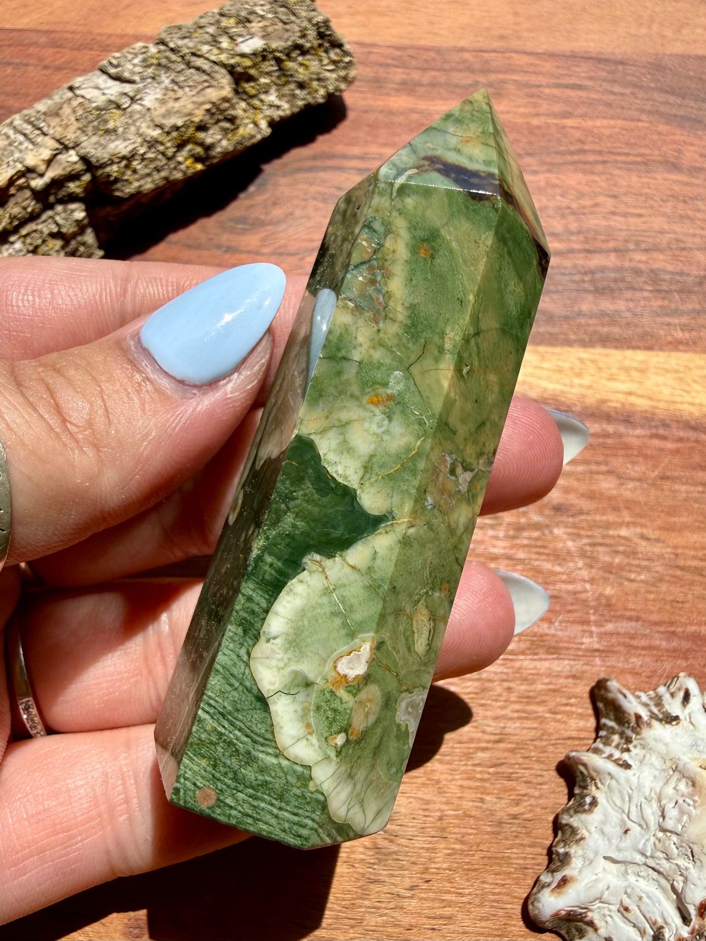 RAINFOREST JASPER TOWER