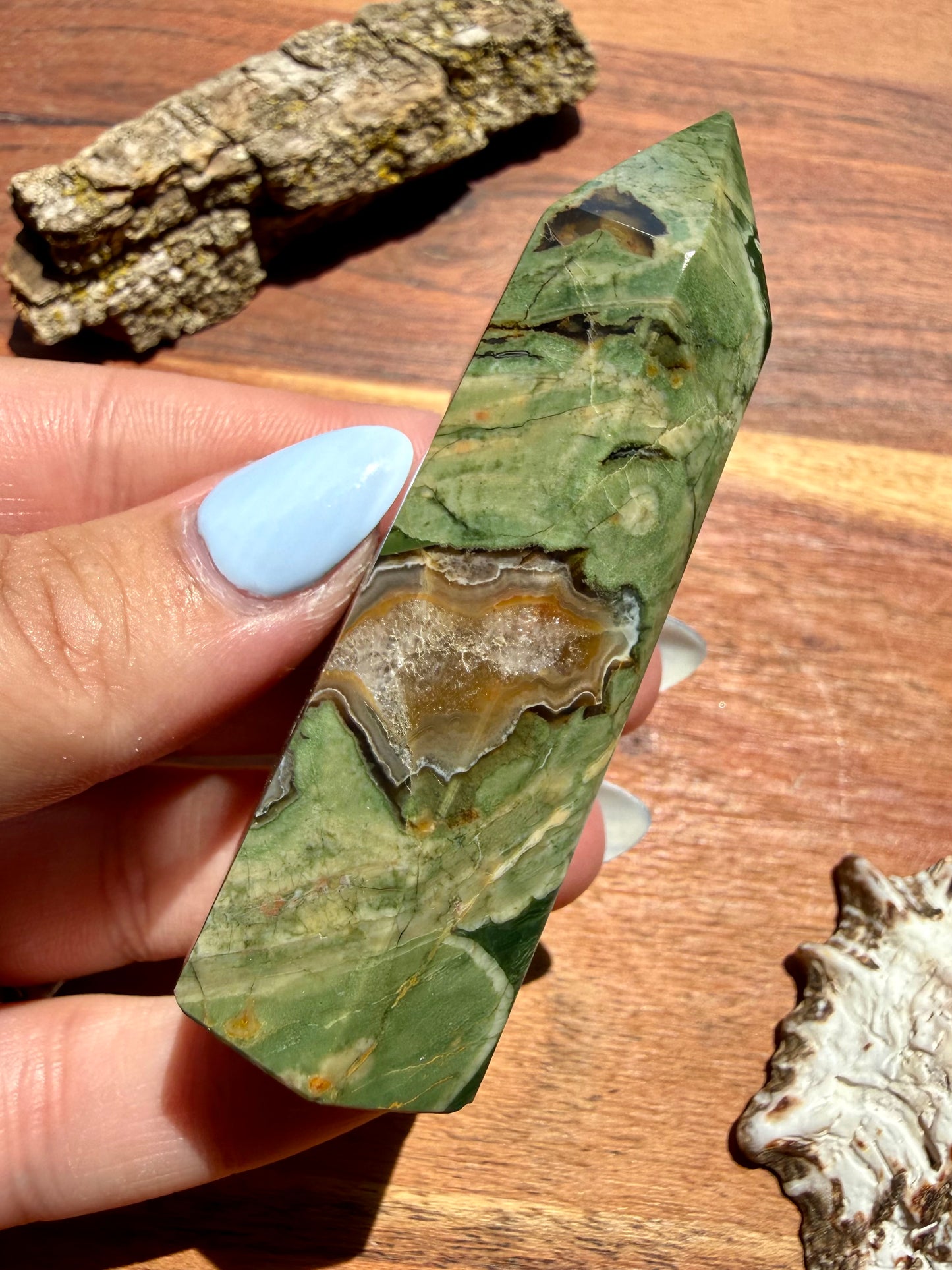 RAINFOREST JASPER TOWER