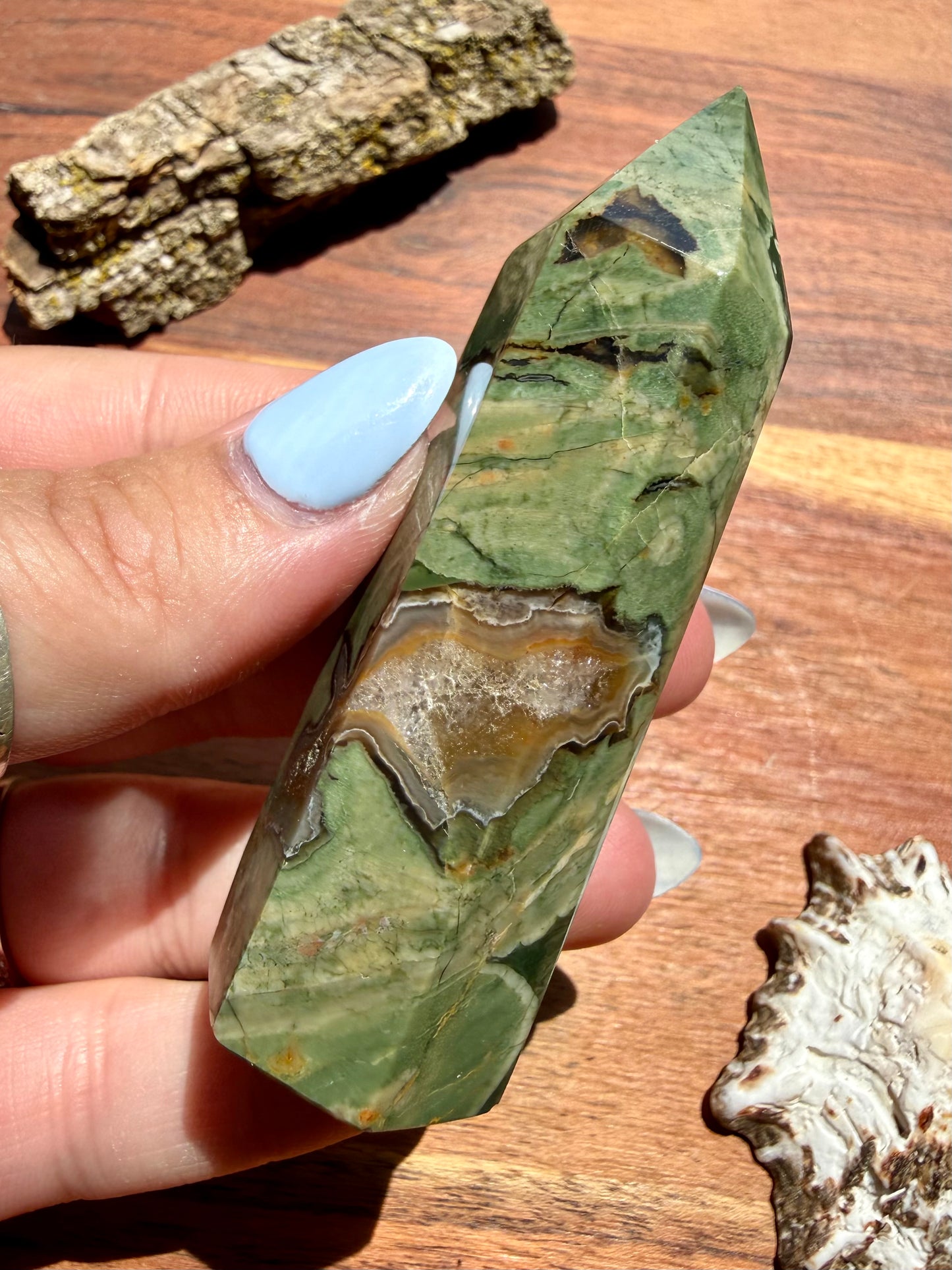RAINFOREST JASPER TOWER