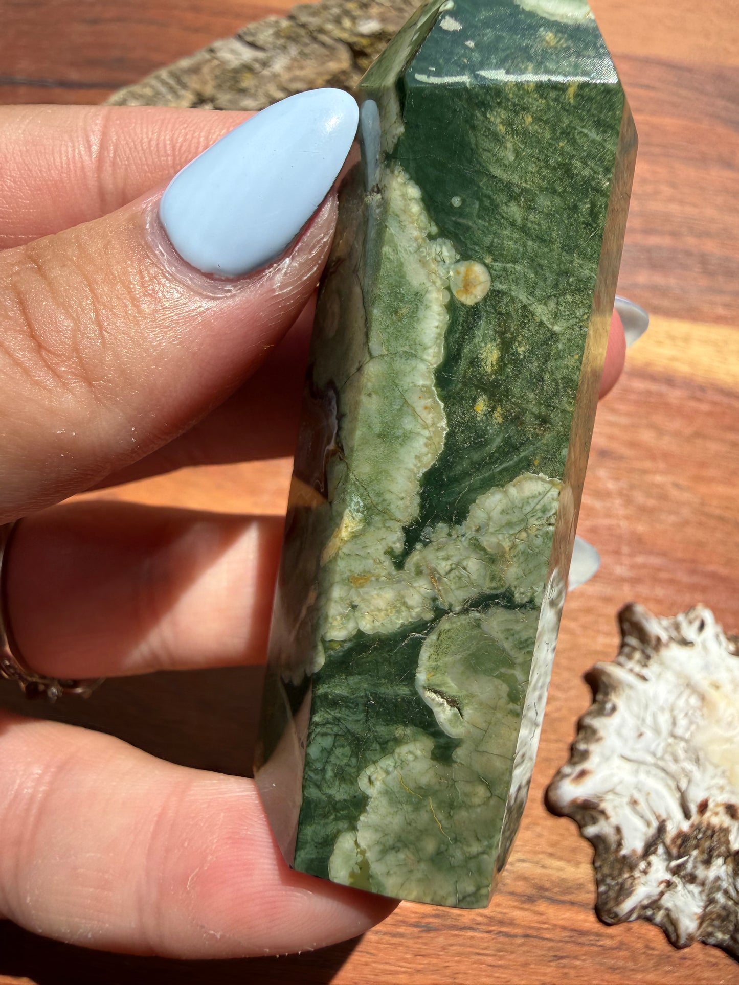 RAINFOREST JASPER TOWER
