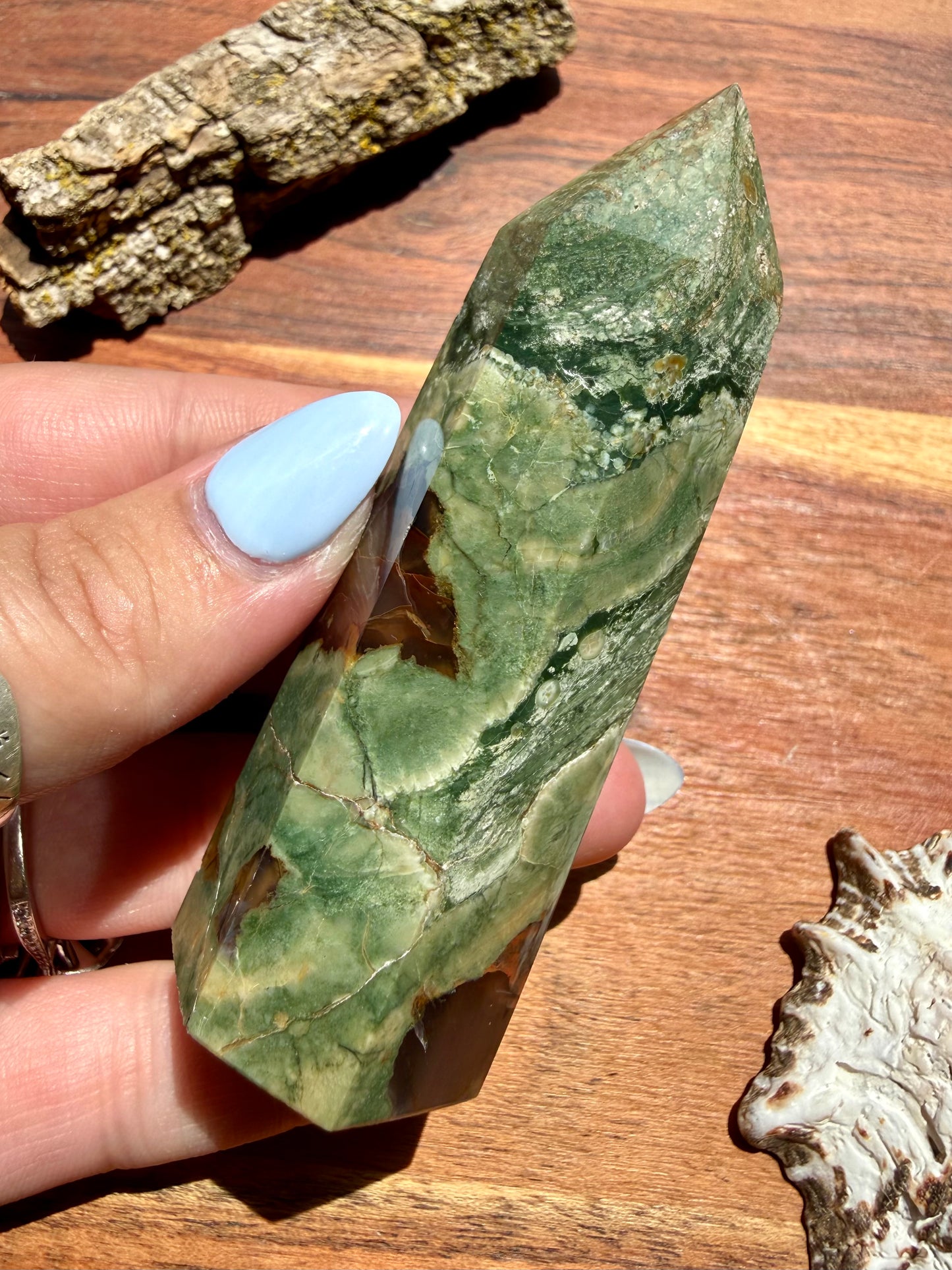 RAINFOREST JASPER TOWER