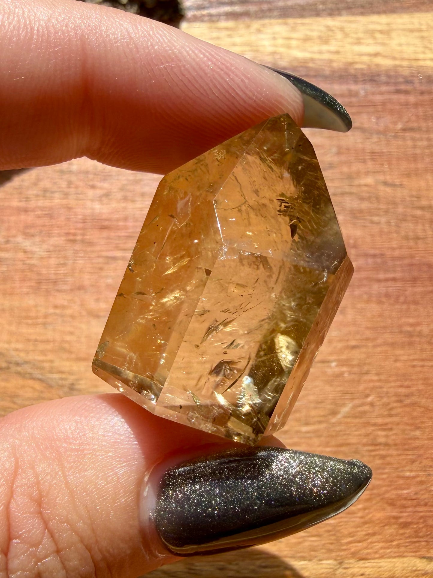 HIGH QUALITY GENUINE CITRINE POINT