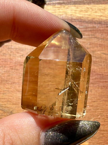 HIGH QUALITY GENUINE CITRINE POINT