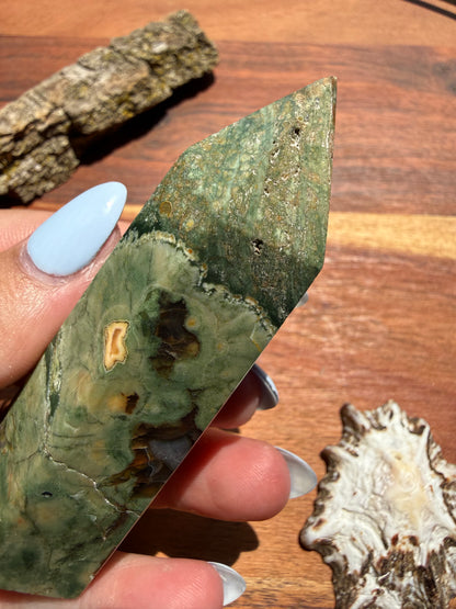 RAINFOREST JASPER TOWER