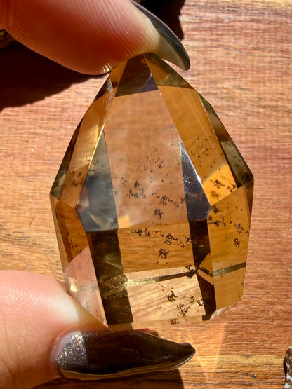 HIGH QUALITY GENUINE CITRINE POINT