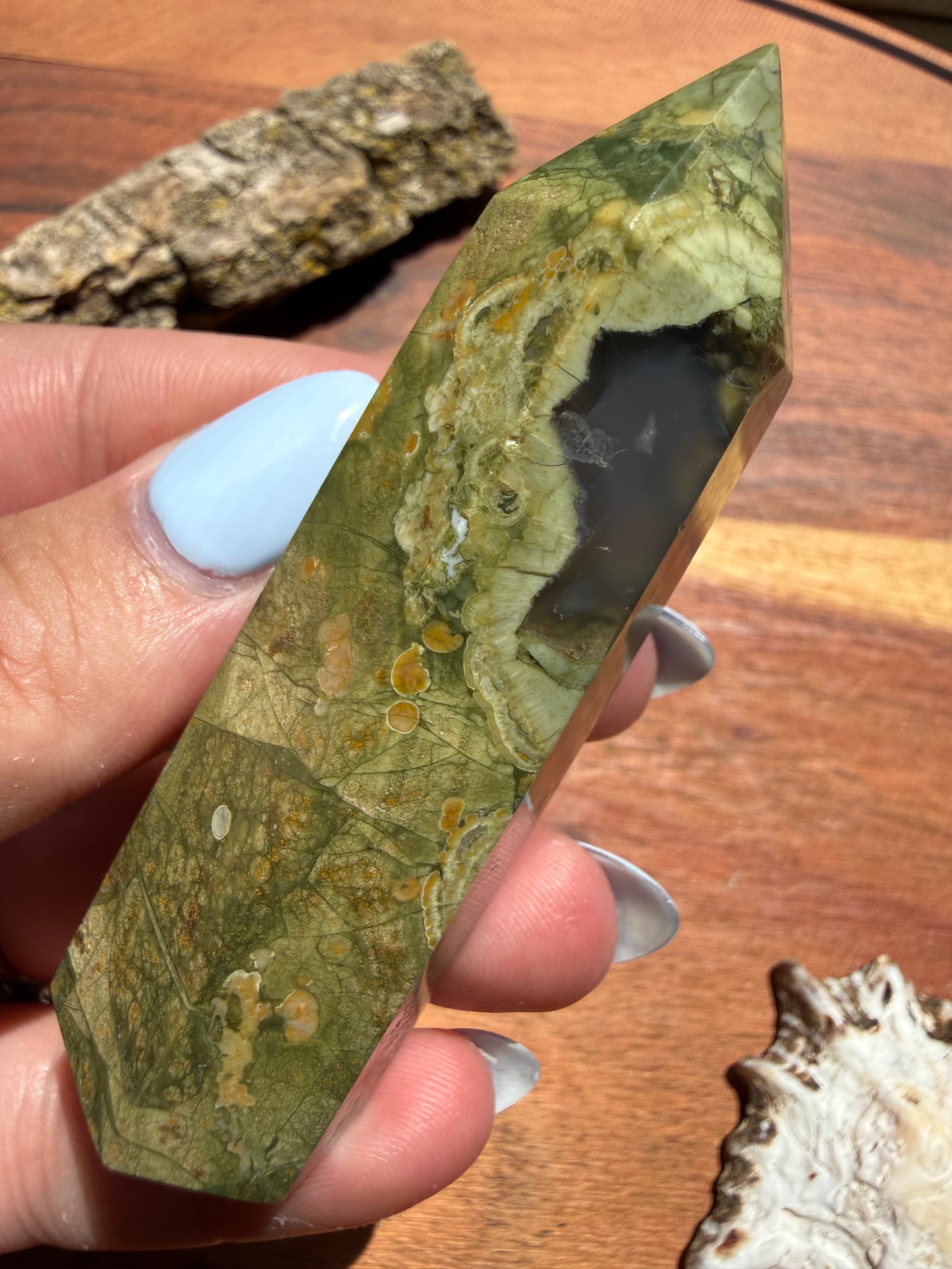 RAINFOREST JASPER TOWER