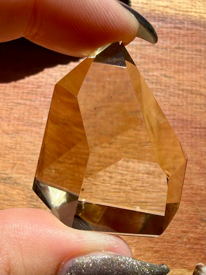 HIGH QUALITY GENUINE CITRINE POINT