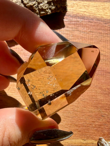 HIGH QUALITY GENUINE CITRINE POINT