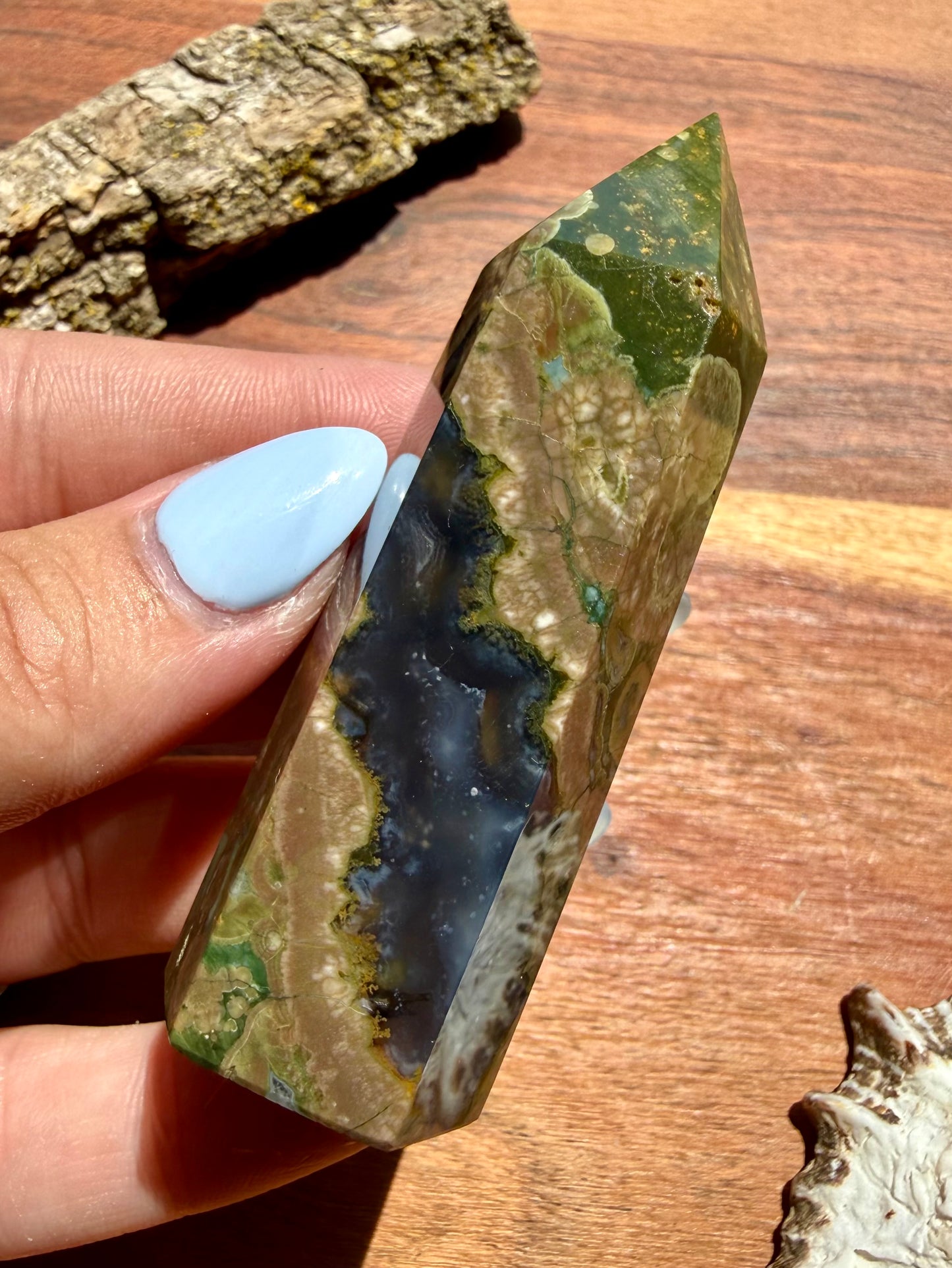 RAINFOREST JASPER TOWER