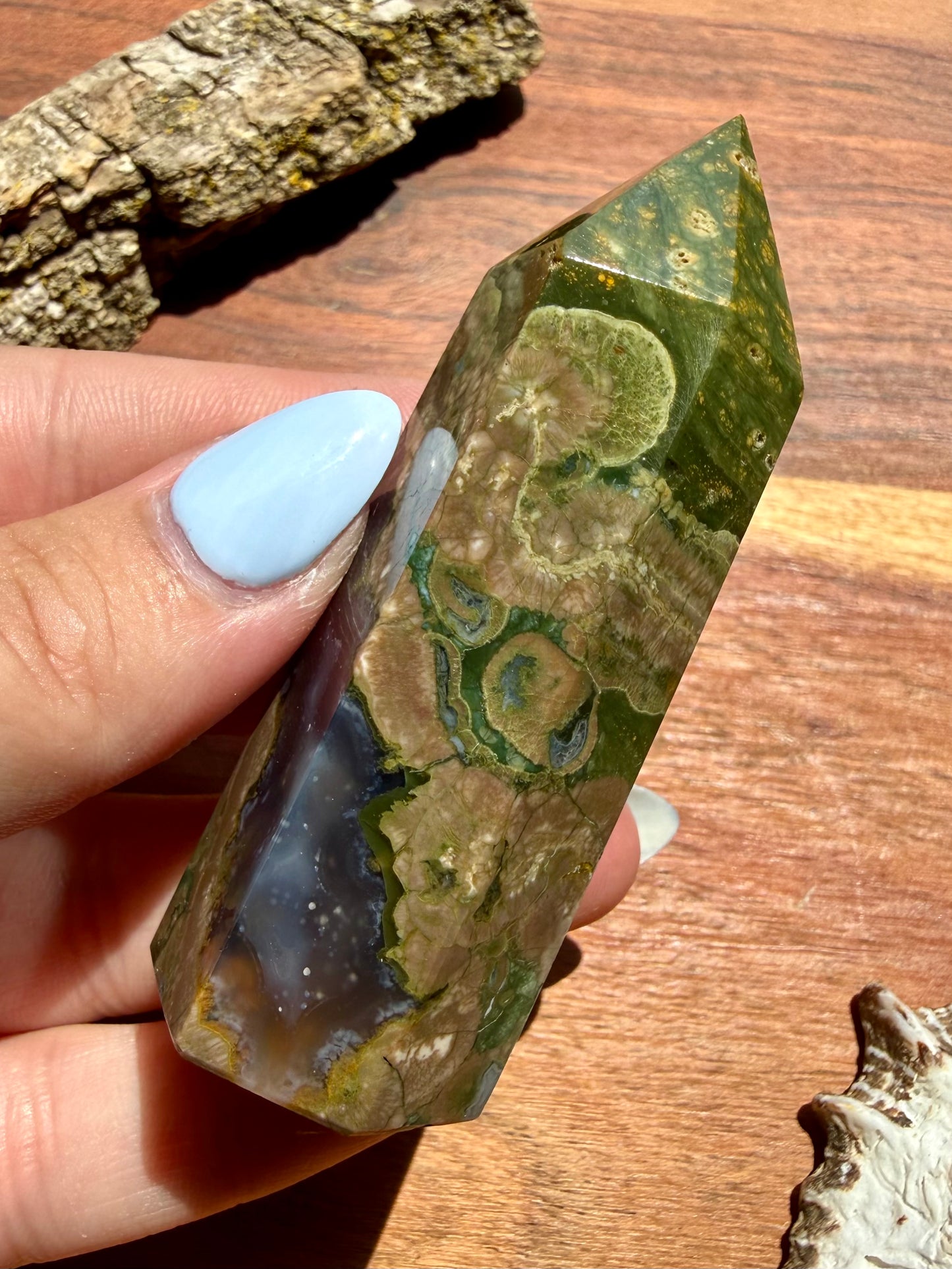 RAINFOREST JASPER TOWER