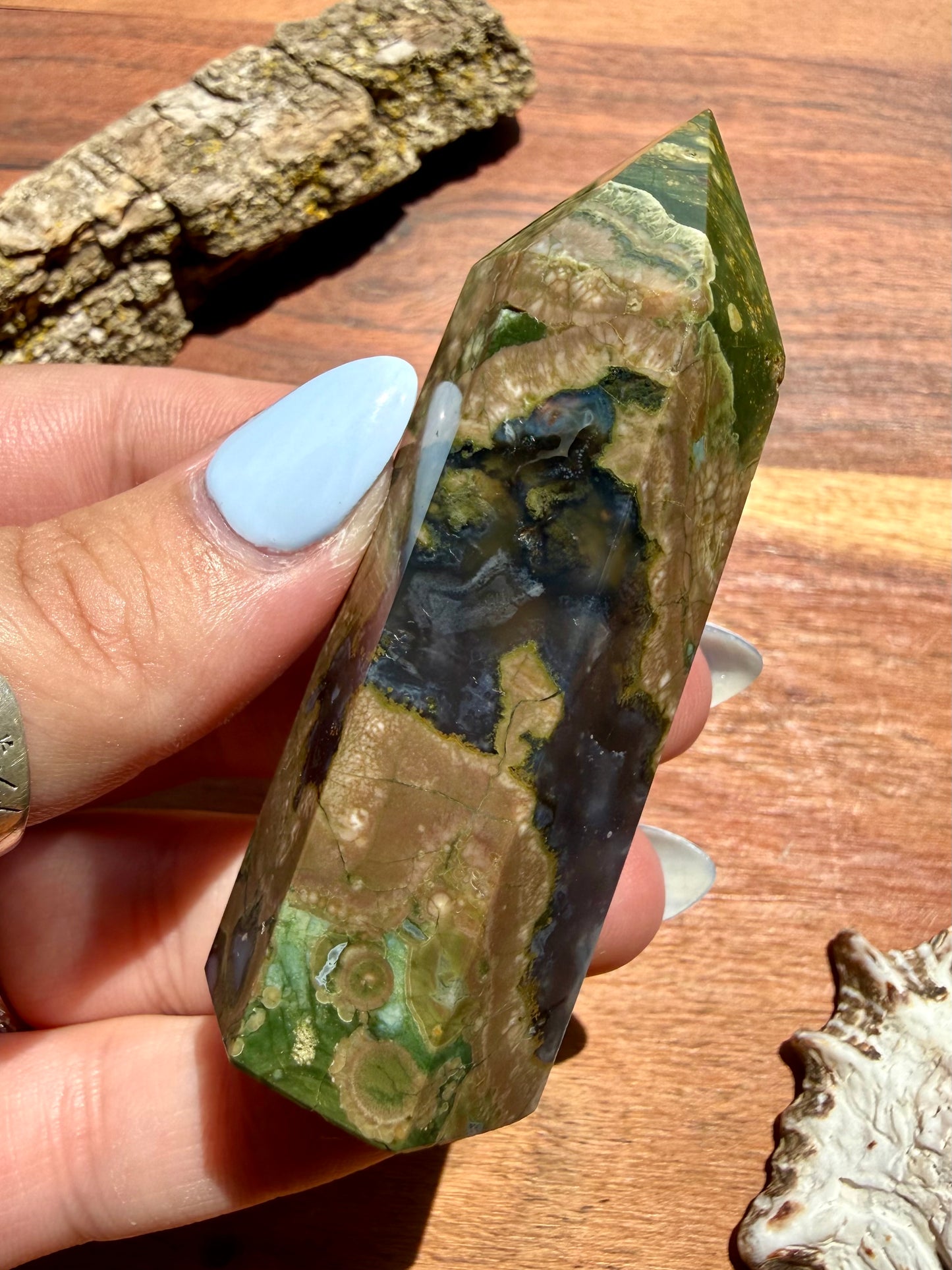 RAINFOREST JASPER TOWER