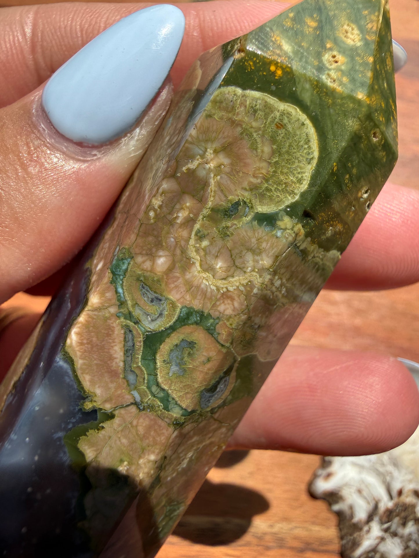 RAINFOREST JASPER TOWER