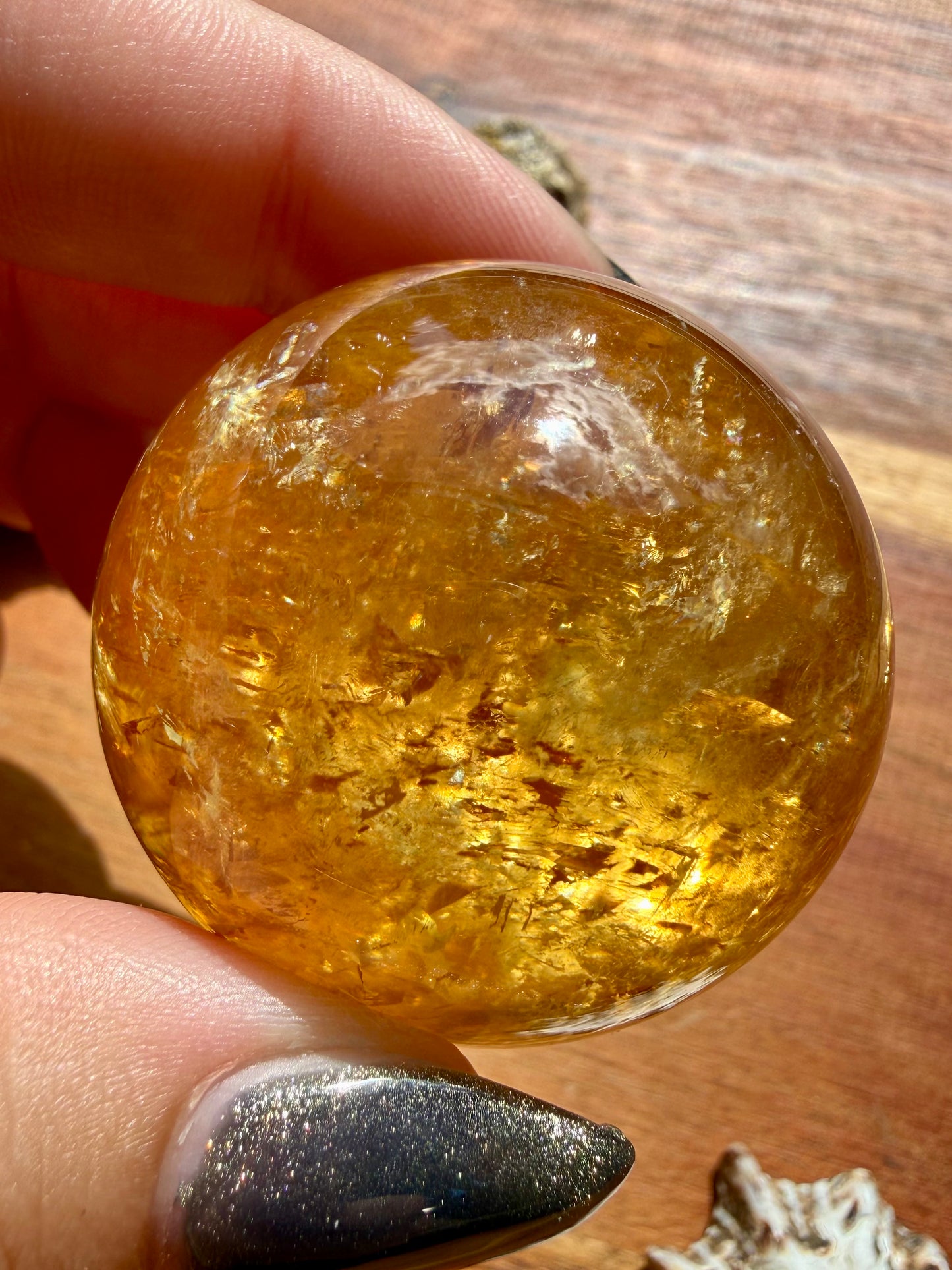 HIGH QUALITY OPTICAL HONEY CALCITE SPHERE