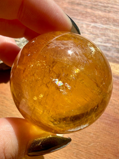 HIGH QUALITY OPTICAL HONEY CALCITE SPHERE