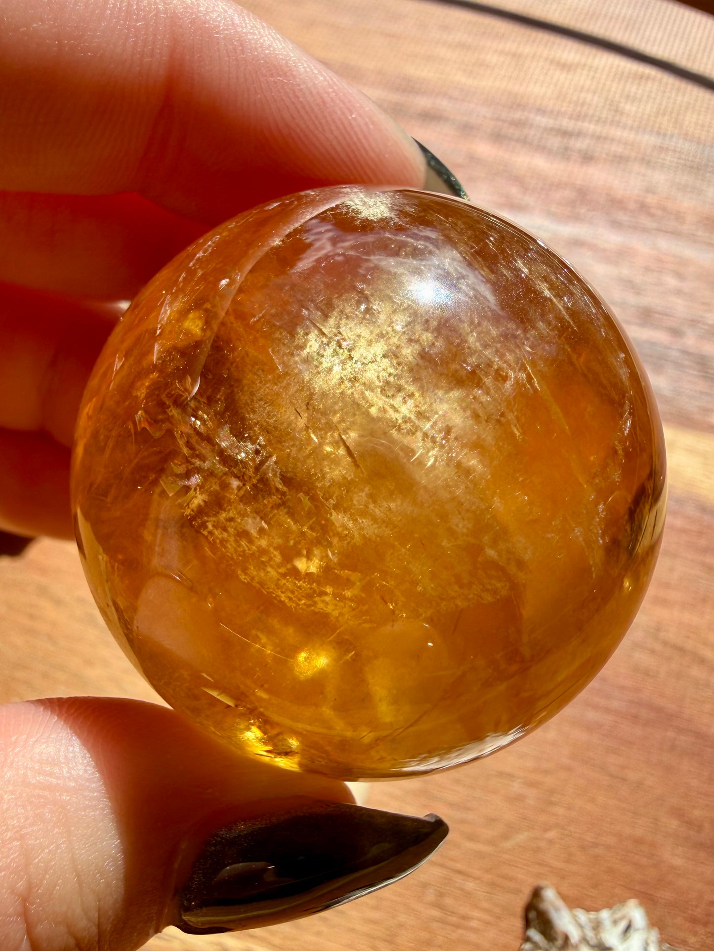 HIGH QUALITY OPTICAL HONEY CALCITE SPHERE
