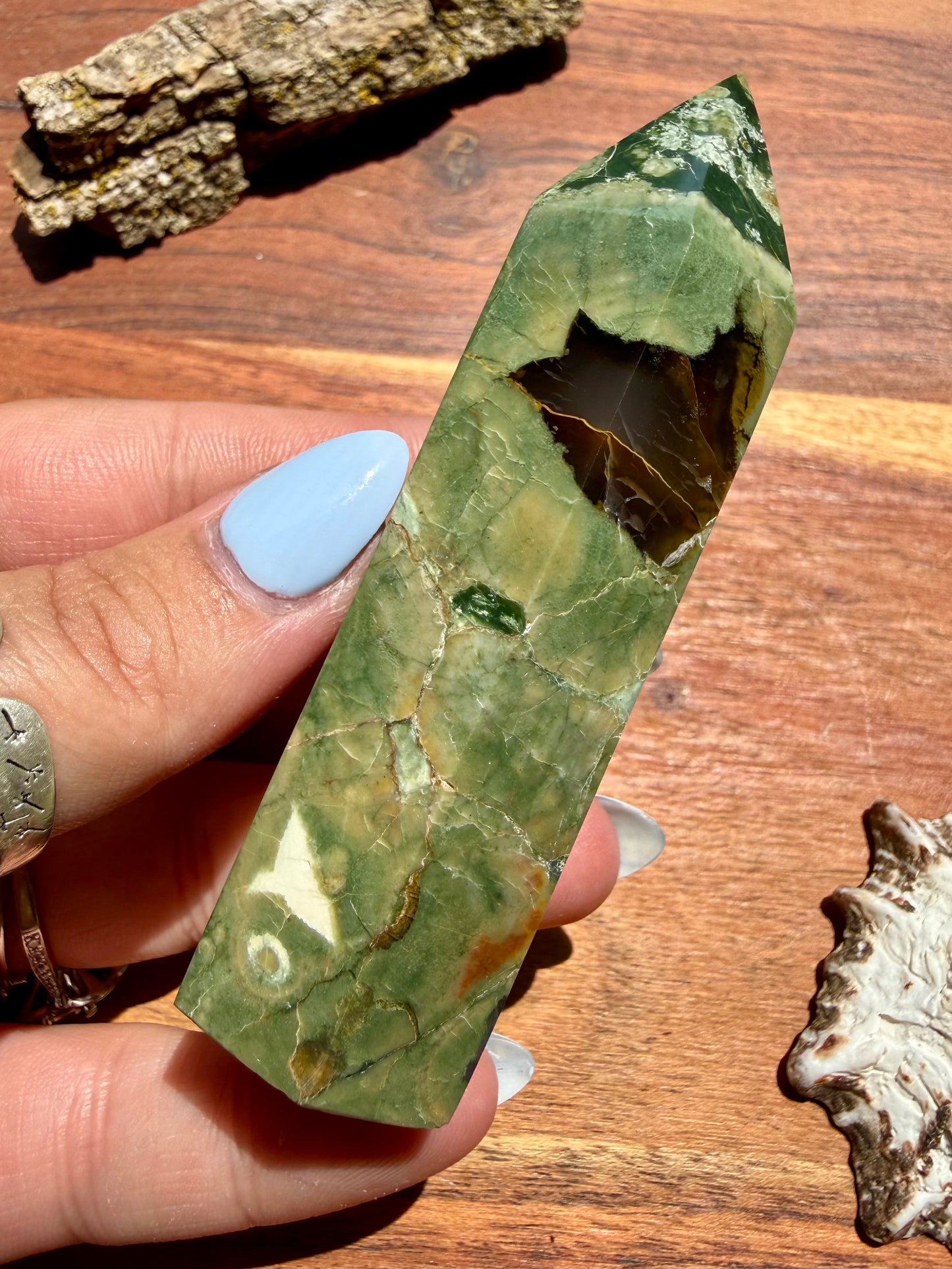 RAINFOREST JASPER TOWER
