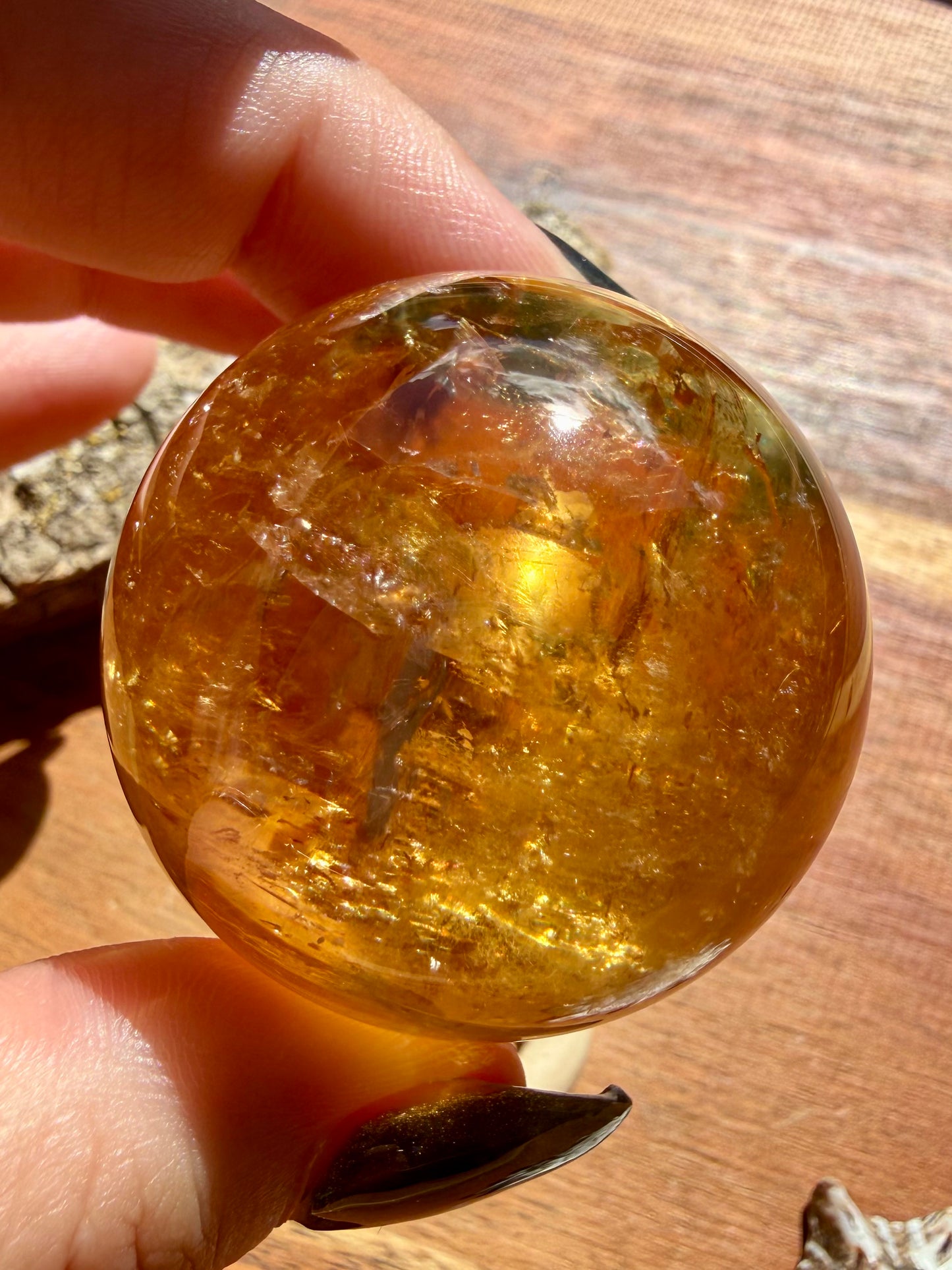 HIGH QUALITY OPTICAL HONEY CALCITE SPHERE