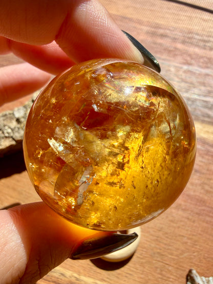 HIGH QUALITY OPTICAL HONEY CALCITE SPHERE