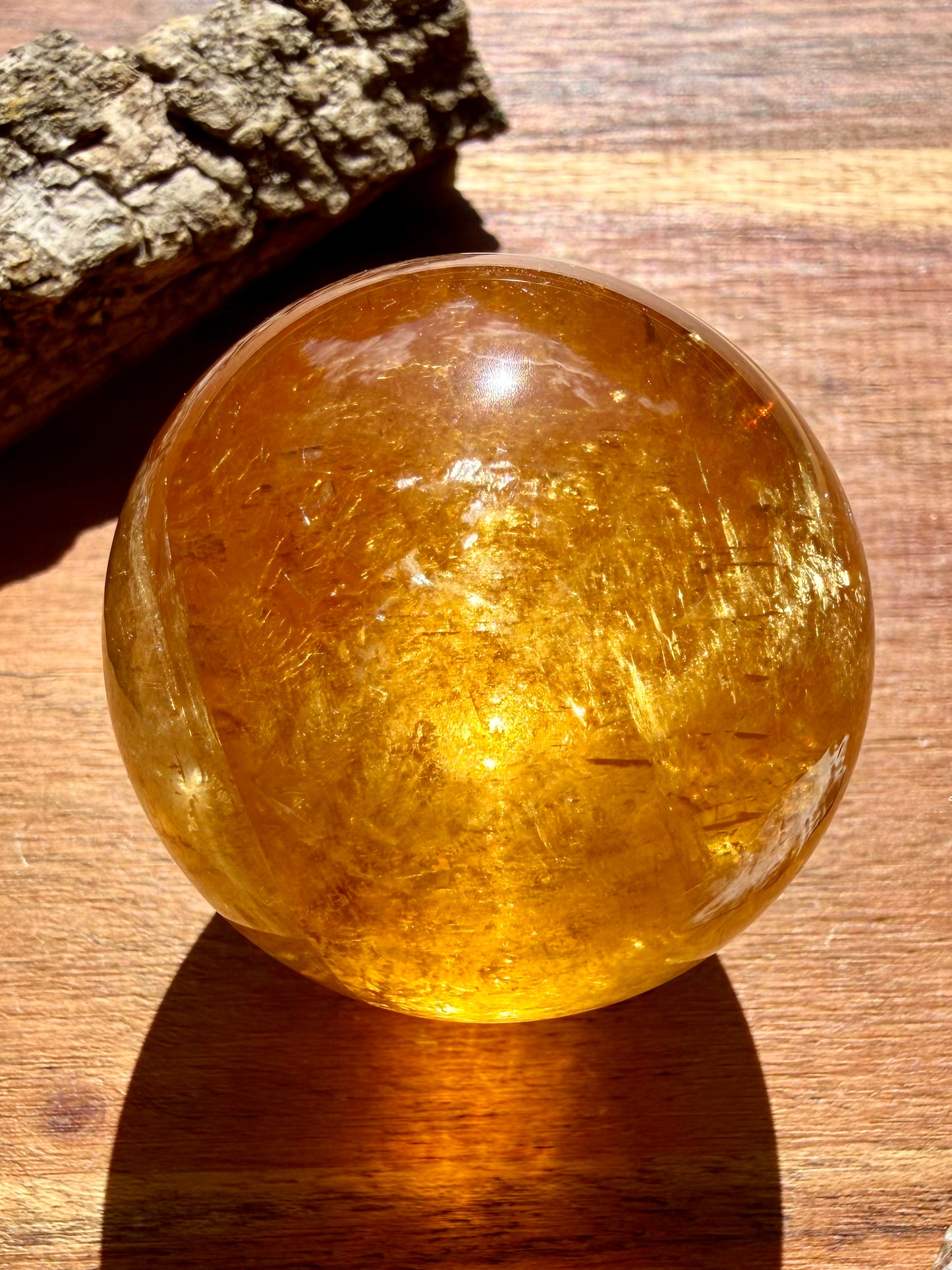 HIGH QUALITY OPTICAL HONEY CALCITE SPHERE