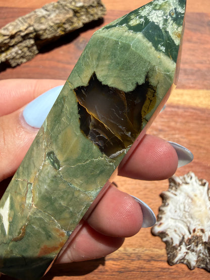 RAINFOREST JASPER TOWER
