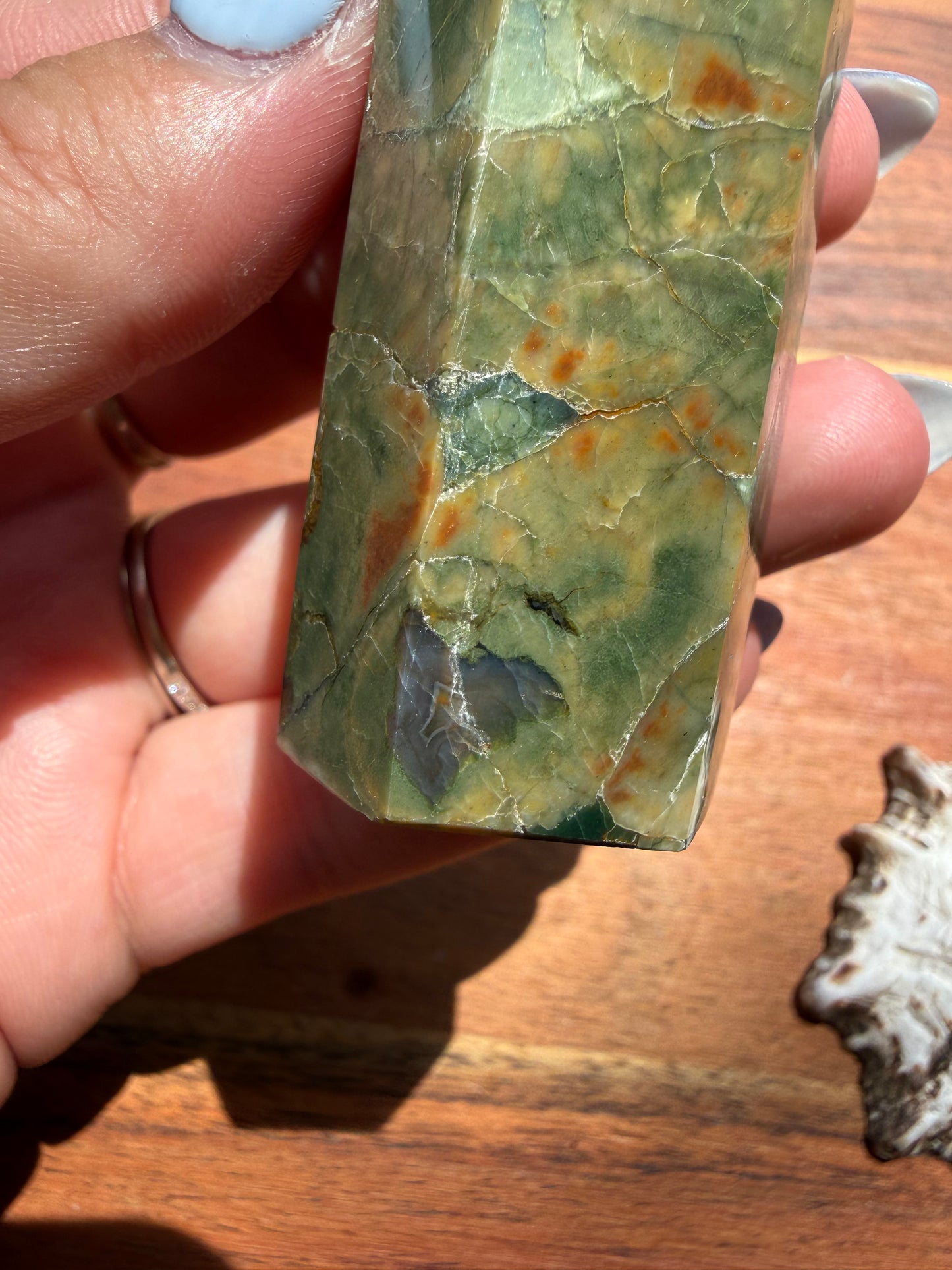 RAINFOREST JASPER TOWER