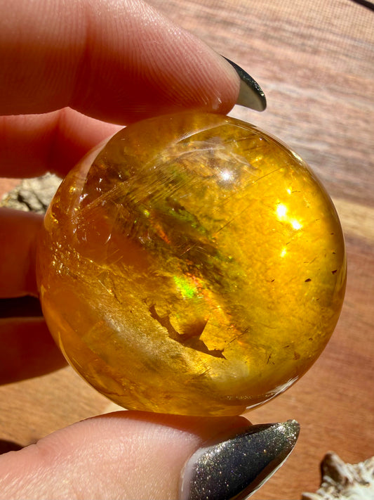 HIGH QUALITY OPTICAL HONEY CALCITE SPHERE