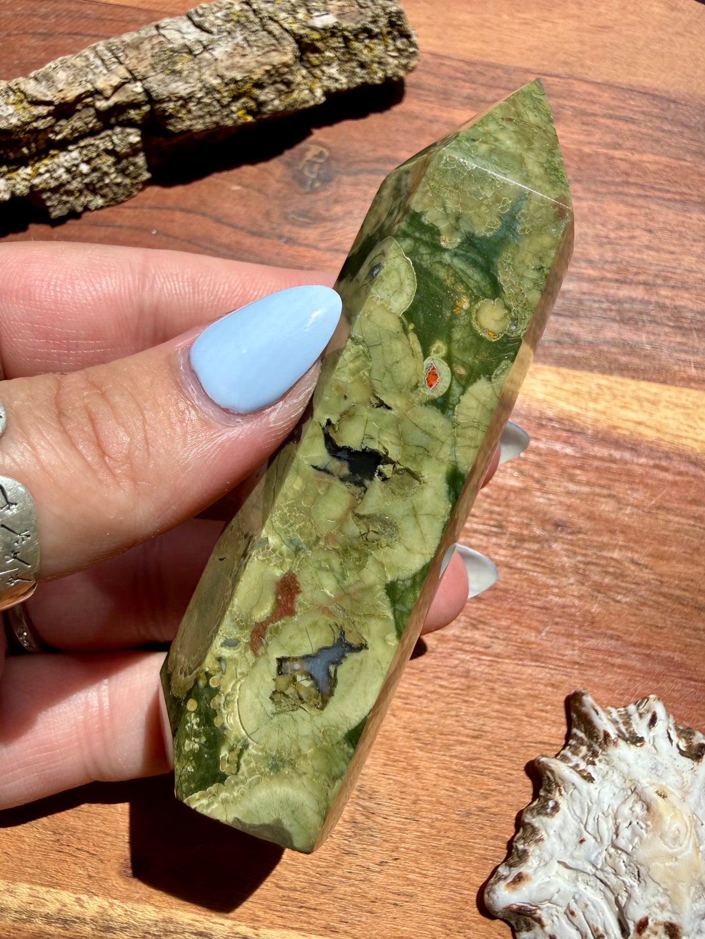 RAINFOREST JASPER TOWER
