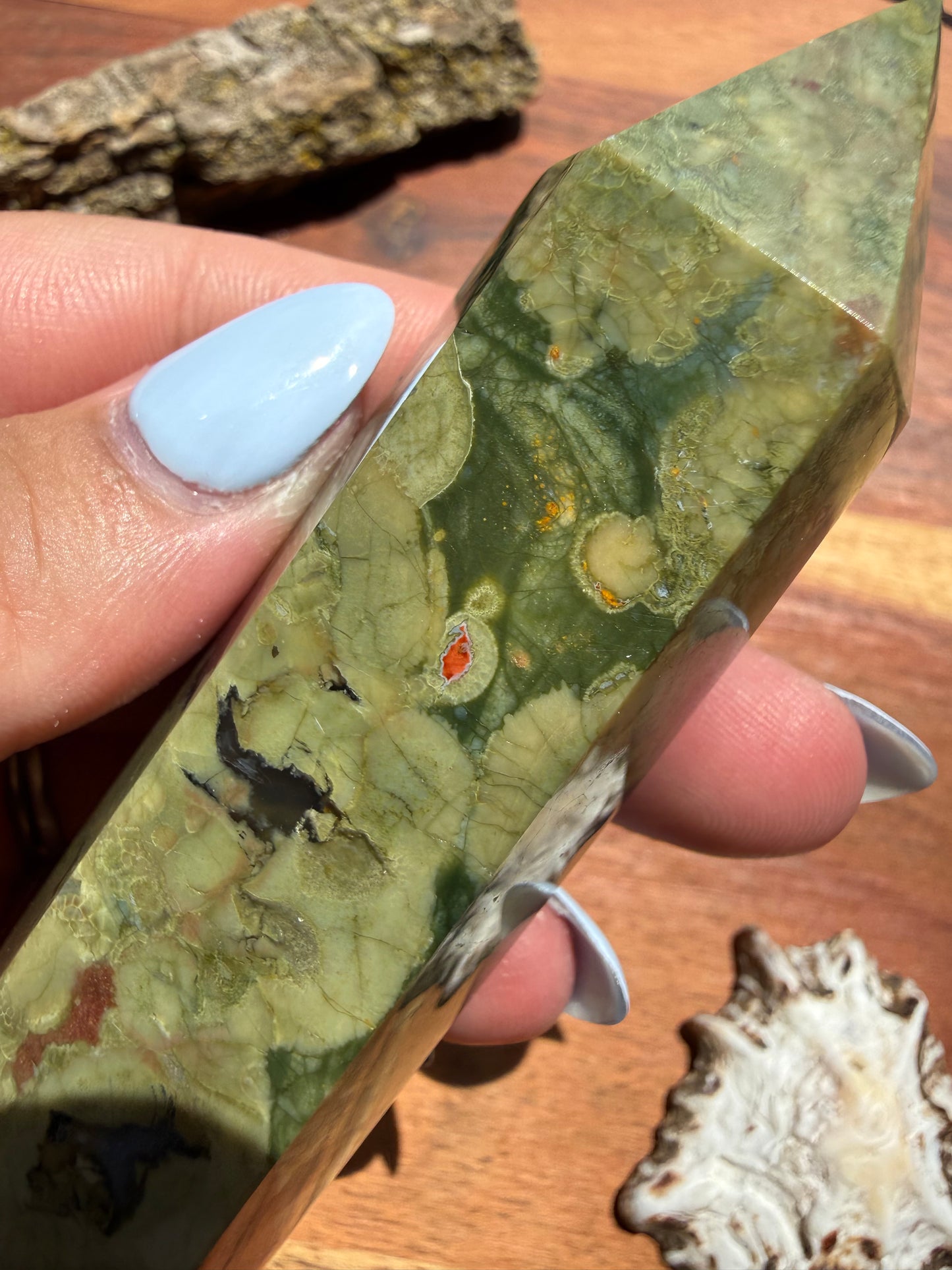 RAINFOREST JASPER TOWER