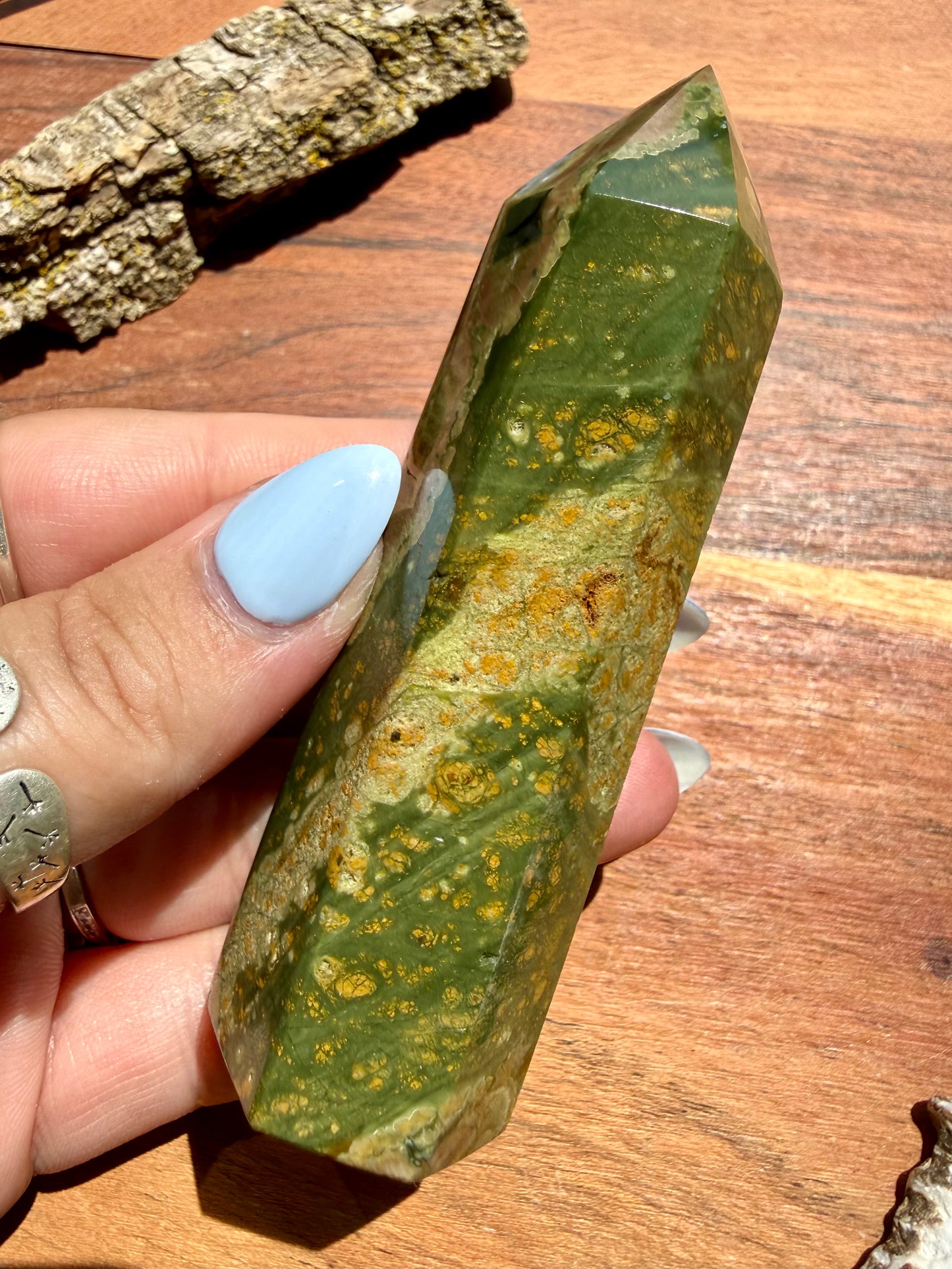 RAINFOREST JASPER TOWER