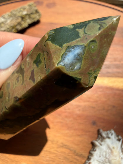 RAINFOREST JASPER TOWER