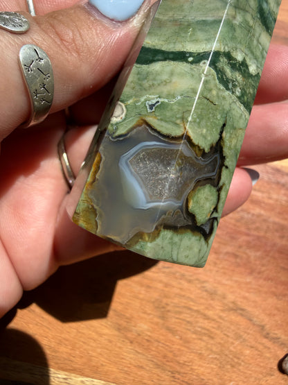 RAINFOREST JASPER TOWER