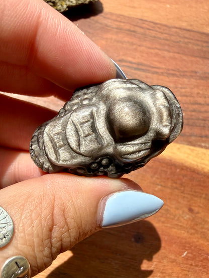 SILVER SHEEN OBSIDIAN MONEY TOAD