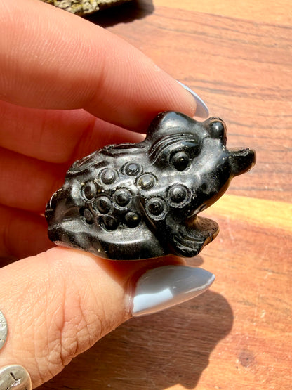 GOLD SHEEN OBSIDIAN MONEY TOAD