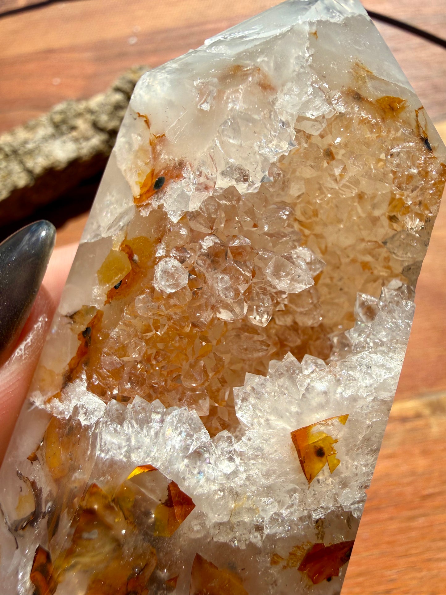 BRAZILIAN AGATE + QUARTZ TOWER