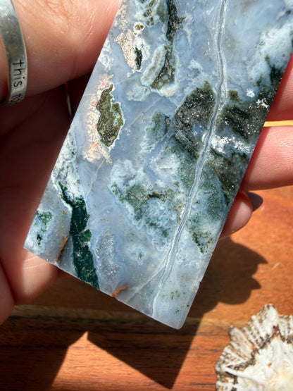 MONET AGATE TOWER