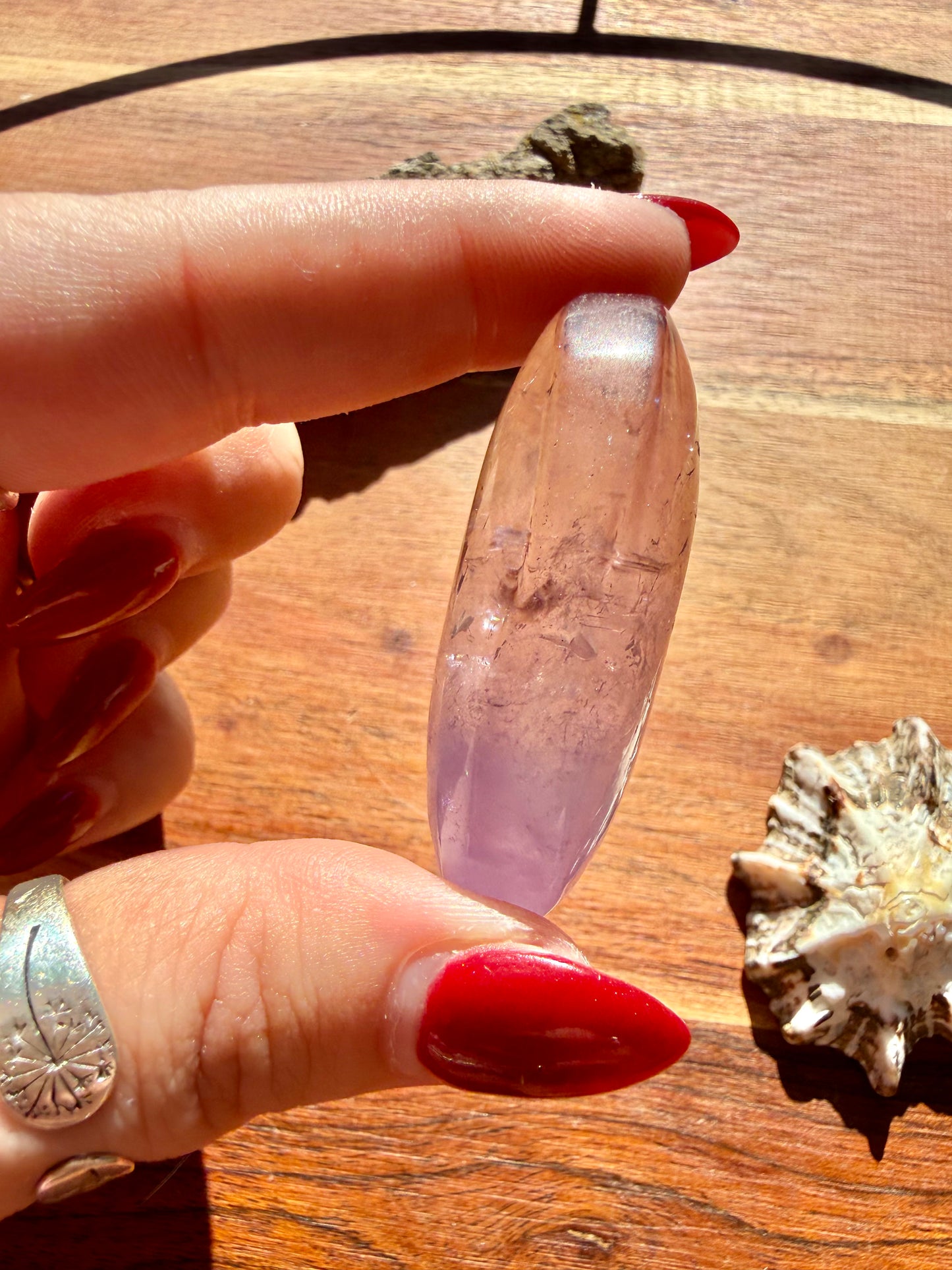 IMPERFECT AMETHYST PALM STONE