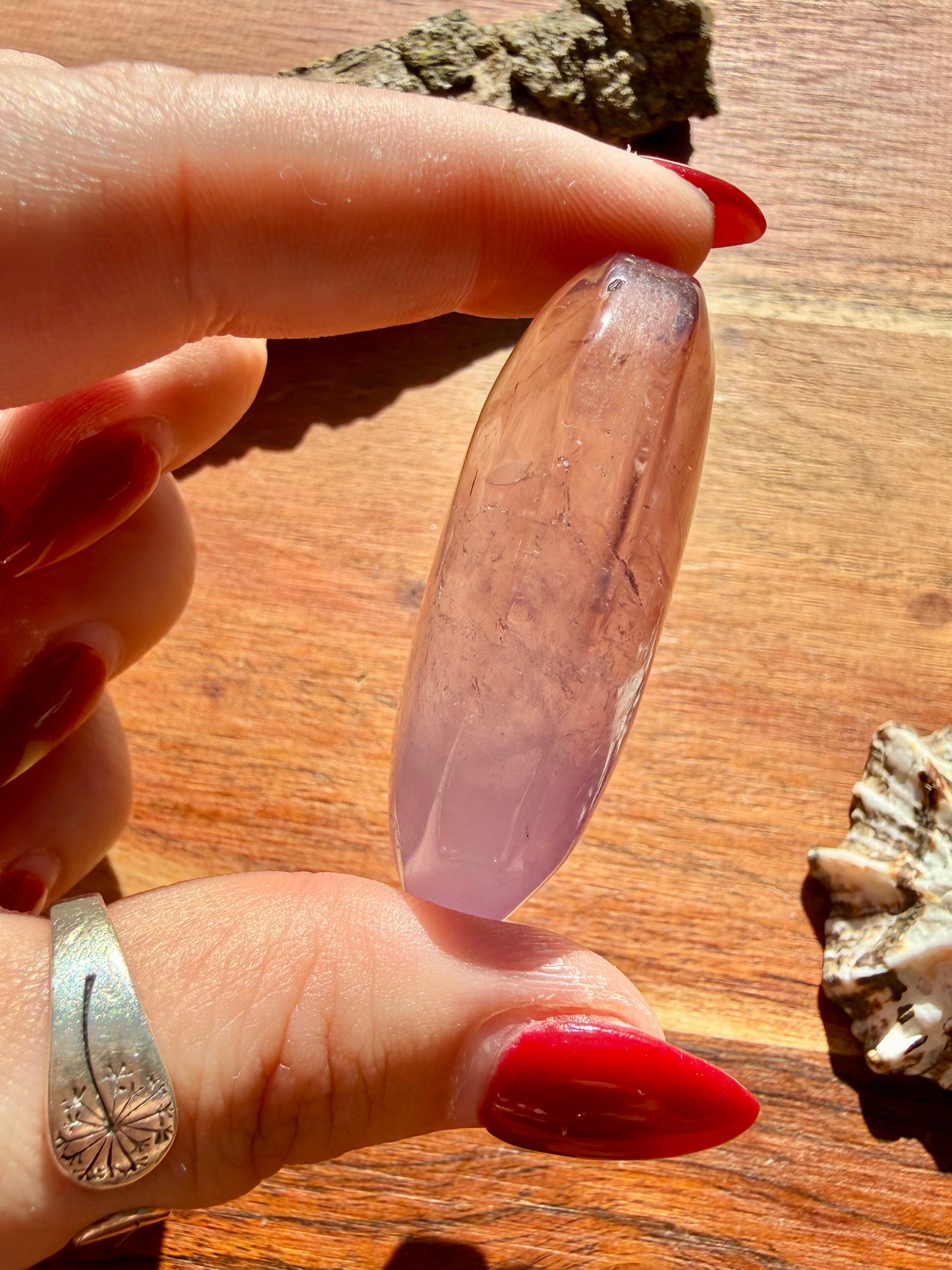IMPERFECT AMETHYST PALM STONE