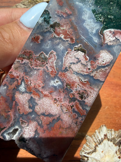 MONET AGATE TOWER