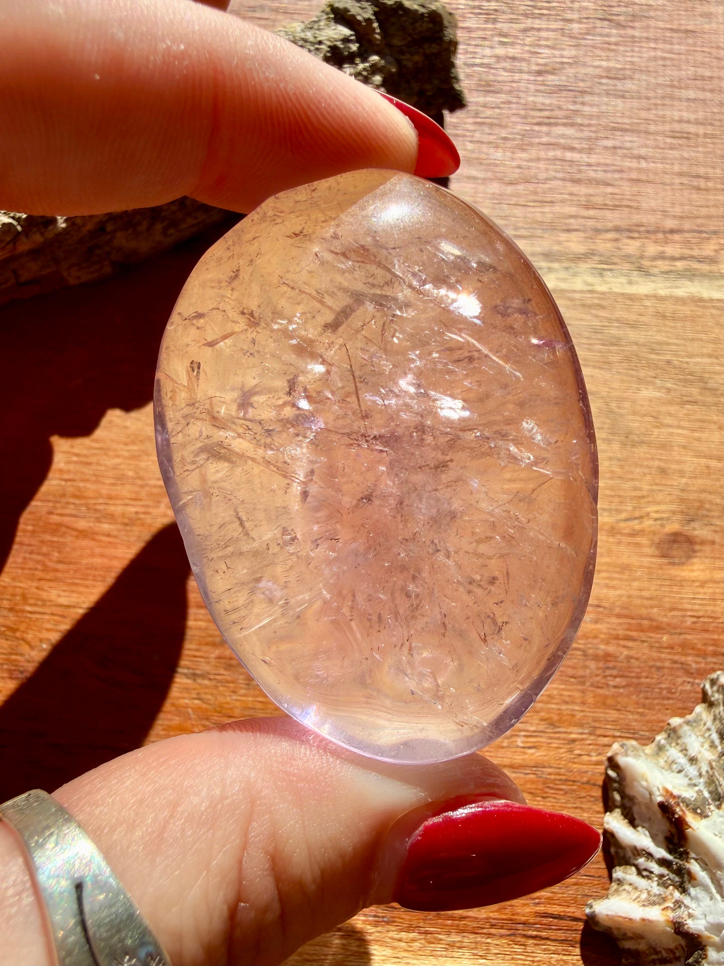 IMPERFECT AMETHYST PALM STONE