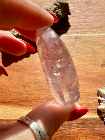 IMPERFECT AMETHYST PALM STONE