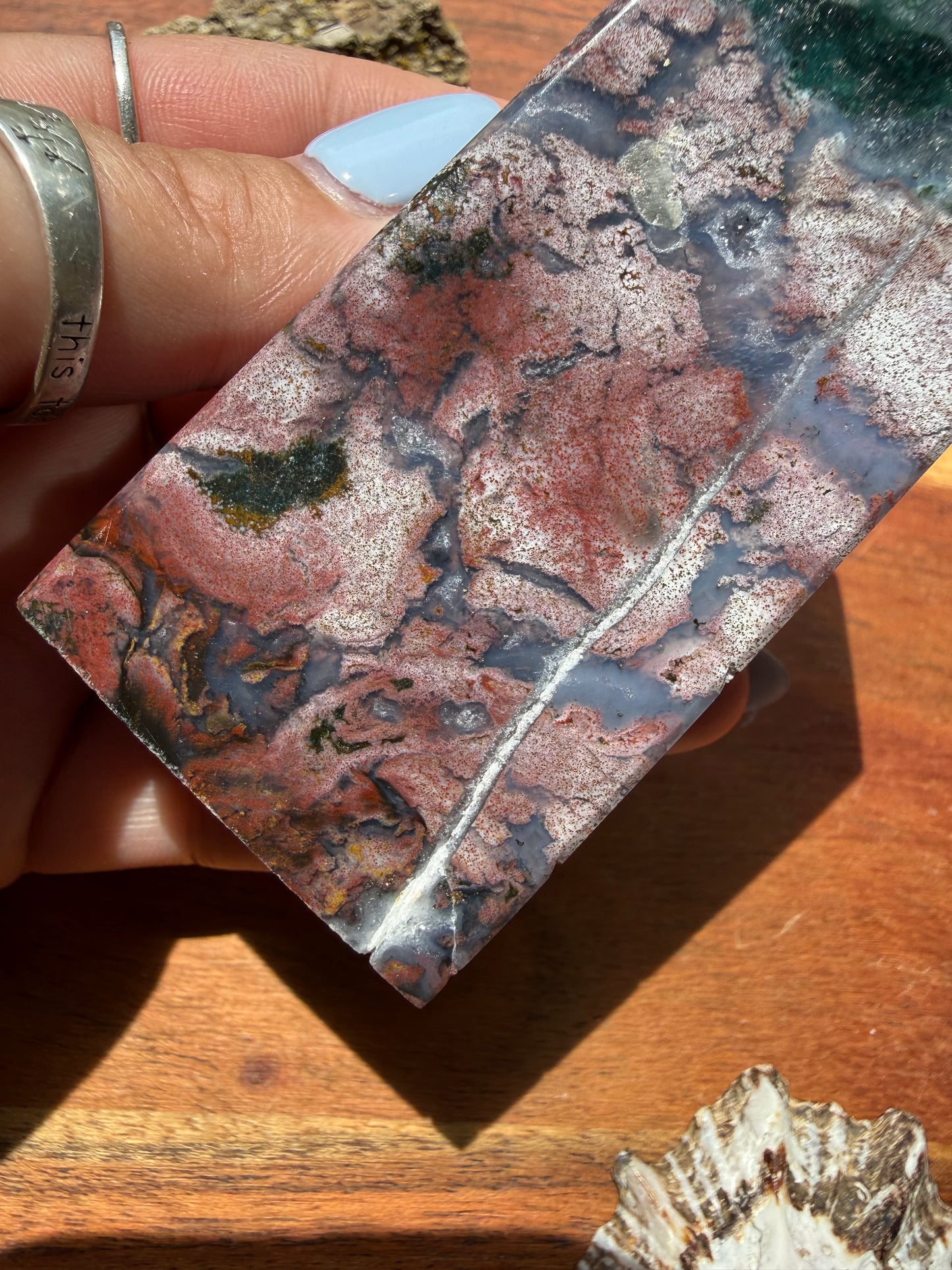 MONET AGATE TOWER
