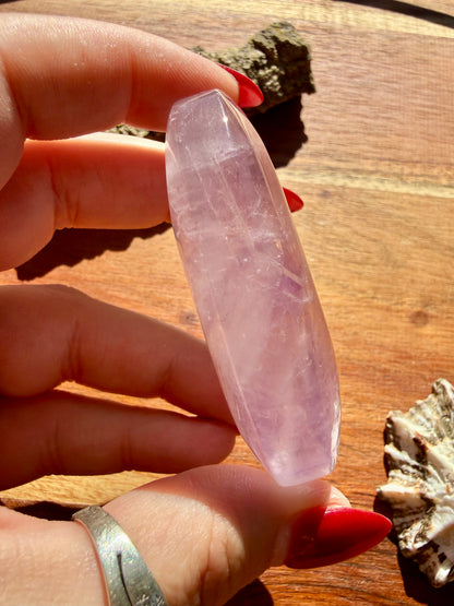 IMPERFECT AMETHYST PALM STONE