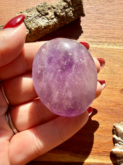 IMPERFECT AMETHYST PALM STONE