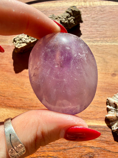 IMPERFECT AMETHYST PALM STONE