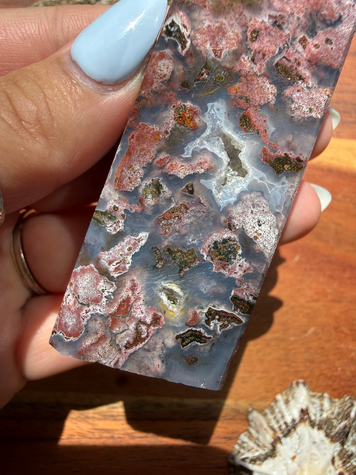 MONET AGATE TOWER