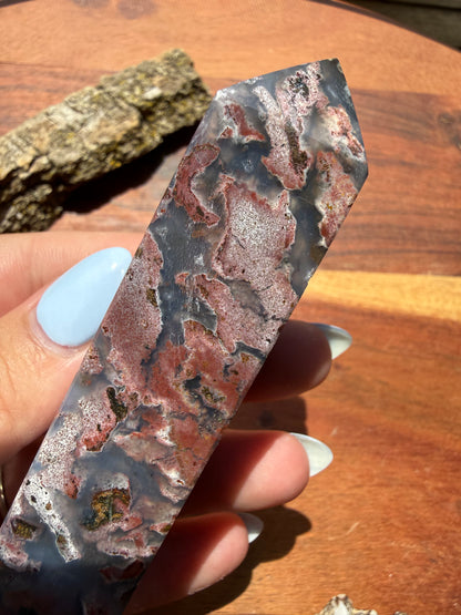 MONET AGATE TOWER