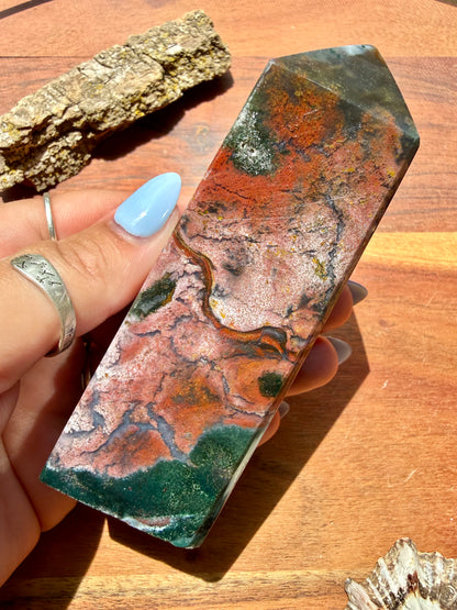 MONET AGATE TOWER